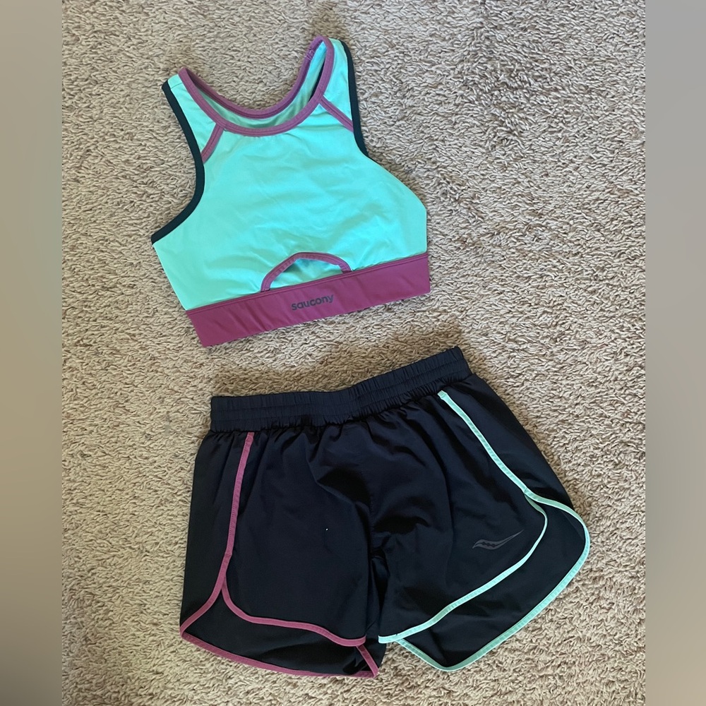 Women’s Saucony Running Set Shorts & Crop Top XS